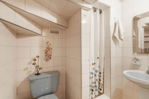 Casa En Venta En Alhambra. Cod V14653