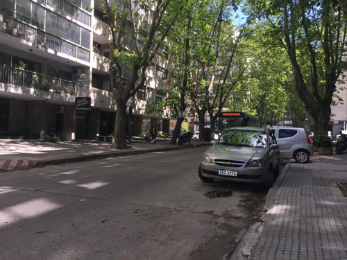 Alquiler De Garaje, Pocitos