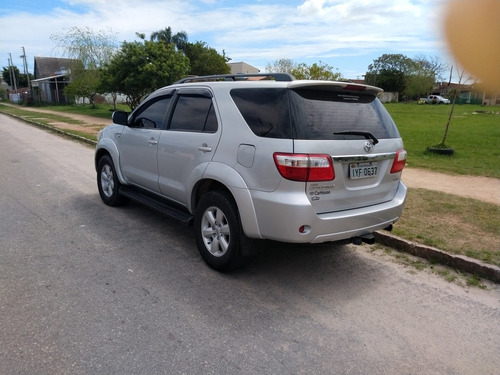 Toyota Sw4 3.0 Srv 7l 4x4 Aut. 5p 2010