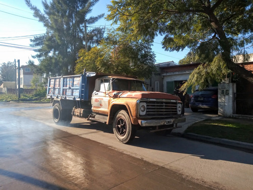 Ford 7000 Volcador