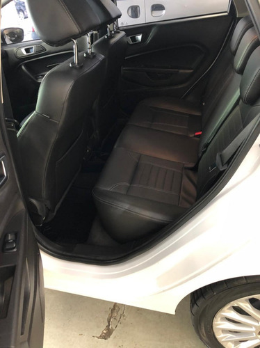 Ford Fiesta 2015 Kinetic Titanium Automatico