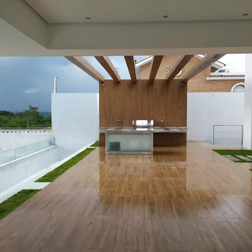 Imagen 4 de 13 de Espectacular Quinta En Terrazas Del Country Guataparo Plc-lm