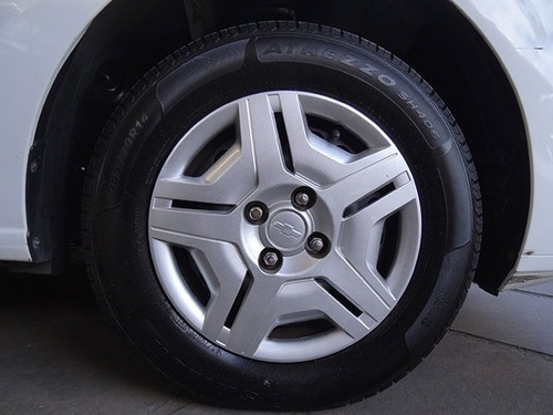 Chevrolet Onix Ls