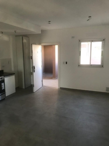 Imagen 2 de 7 de Departamento En Venta En Quilmes Centro