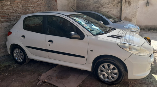 Peugeot 207 1.4 Active 75cv