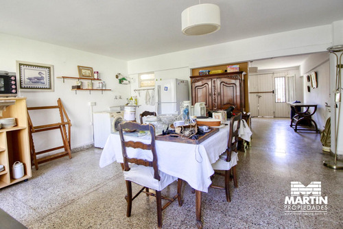 Casa Ph Dpto En Venta En Olivos 4 Ambientes. Apto Multiples Usos. Lote 4.33x27