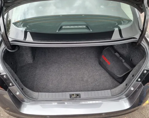 Nissan Versa 1.6 Advance