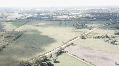 Imagen 5 de 17 de Campo - Fátima Estacion Empalme