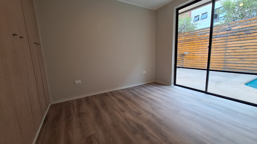 Casa Remodelada 4d/ 2b Piscina, Cercana A Comercio, Serv.