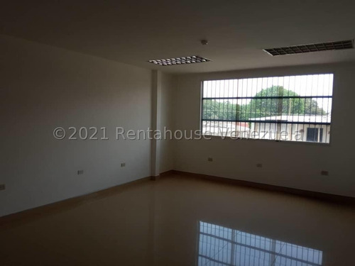 Imagen 22 de 30 de Local Comercial En Alquiler Zona Centro Oeste Barquisimeto Lara & 0-4-2-4- 5.5.6. 5.7. 5.9