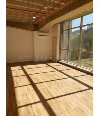 Imagen 5 de 14 de Oficina En Alquiler Santa Paula 22-13158 Renta House Los Samanes