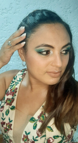 Imagen 12 de 12 de Servicio De Maquillaje Y Peinado