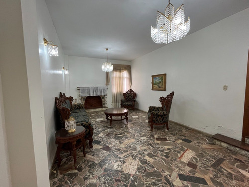 ¡venta! Casa Quinta En Urb. El Castaño, Maracay.