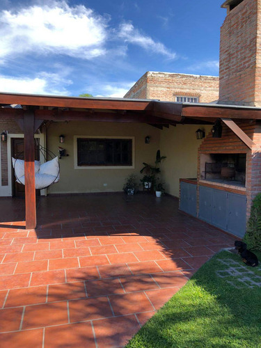 Venta Casa 3 Dormitorios Belén De Escobar