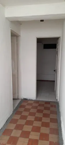 Casalote En Venta En Laureles. Cod V3243