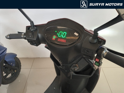 Imagen 15 de 25 de Scooter Eléctrico World K800 100%financiada