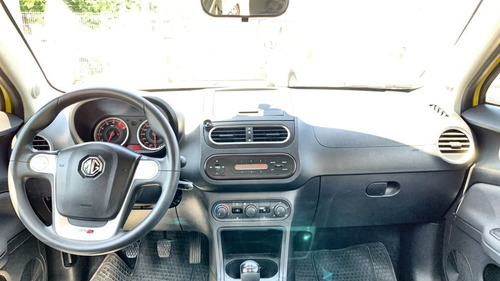 Imagen 12 de 15 de Auto Mg, Modelo Mg3 Mt Std, Color Amarillo