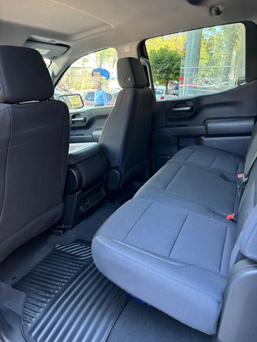 Chevrolet Silverado 5.3 V8 Custom Doble Cabina 4X4 At