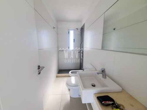 Imagen 27 de 30 de Venta De Apartamento Penthouse Dúplex De 4 Dormitorios Y 6 Baños En Suite, Frente Al Mar En Punta Del Este.