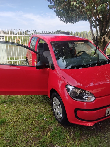 Imagem 1 de 6 de Volkswagen Up! 2015 1.0 Take 3p