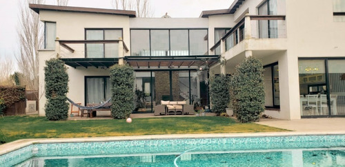 Imagen 1 de 30 de Venta Casa 6 Amb, Mar Del Plata, Rumenco.
