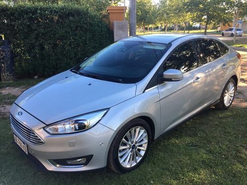 Ford Focus Titanium