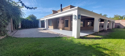 Casa De 4 Amb. A La Venta En Cañuelas