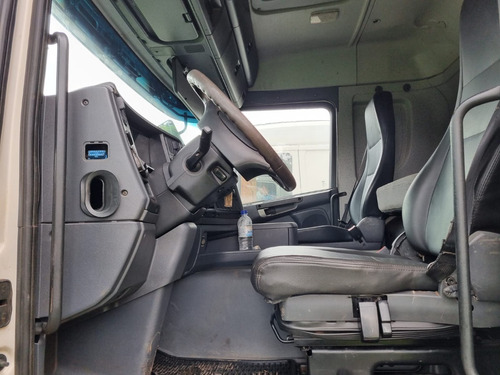 Imagem 11 de 15 de Scania G 440 6x4 Ano 2015/2015 Com Freio Retarder Traçado