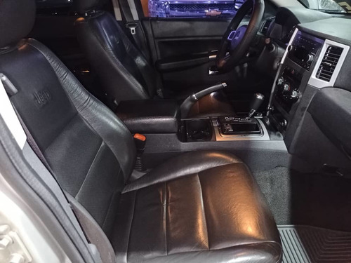 Imagen 9 de 11 de Jeep Grand Cherokee Lared Automatico