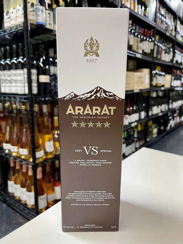Brandy Ararat 5 Stars Con Estuche Bostonmartin