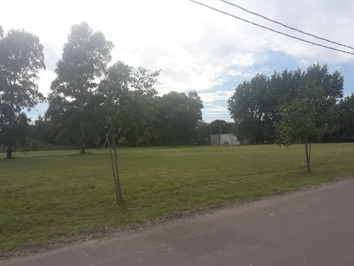 Imagen 10 de 12 de Lote En Longchamps A Mts De Av Berlin