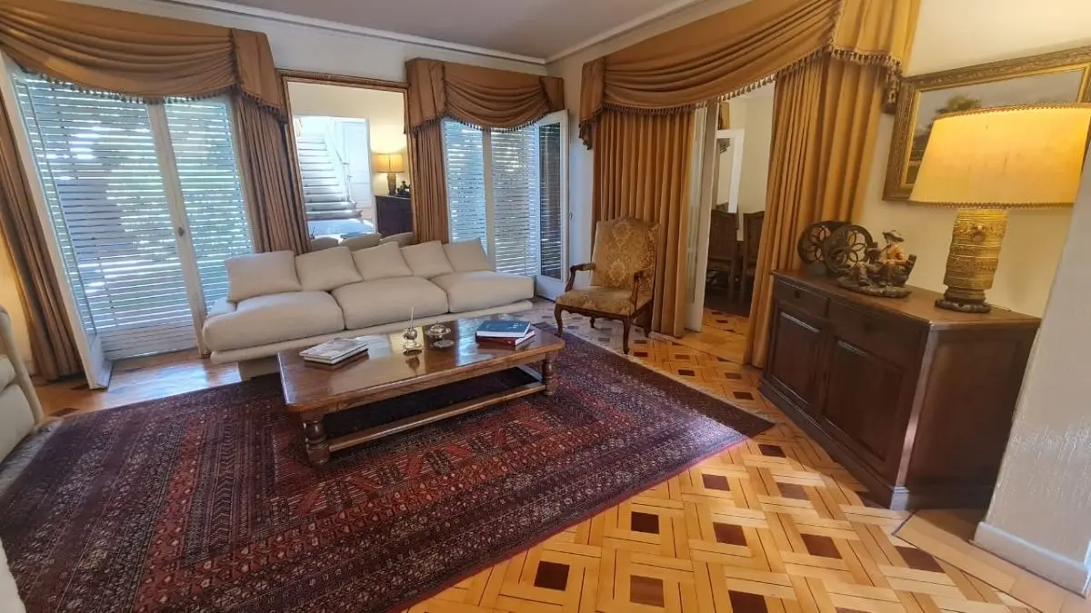 Imagen 5 de 26 de Venta De Hermosa Casa En Sector Residencial. Providencia.