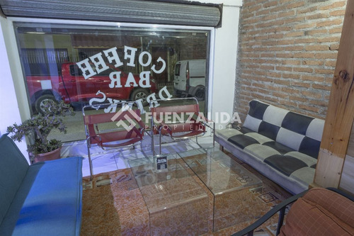 Local Comercial En Venta En Quintero, Con Patente Completa