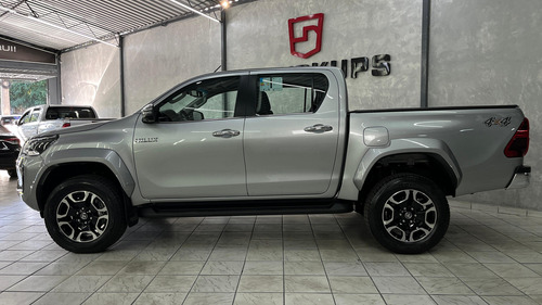 Toyota Hilux 2.8 Tdi Srx Plus Cab. Dupla 4X4 Aut. 4P