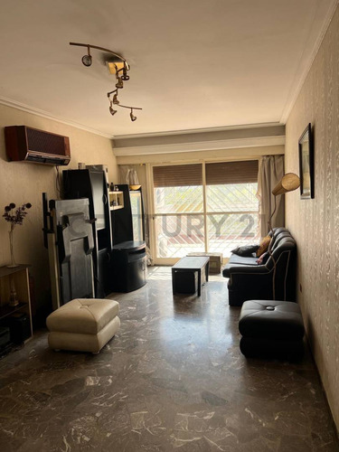 Departamento En Venta En Flores