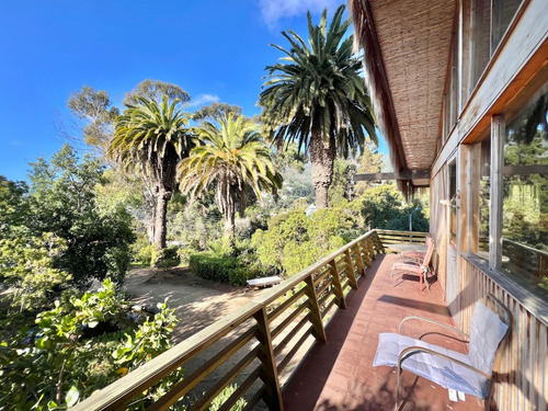 Interesante Casa En Venta En Zapallar Con Mucho Potencial