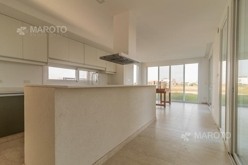 Imagen 20 de 30 de Casa En Venta En Barrio El Canton - Maroto Propiedades