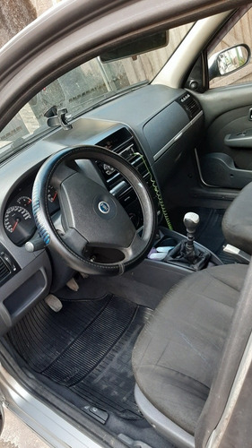 Fiat Siena 2006 1.0 Fire Flex 4p