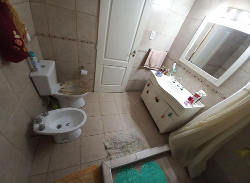 Casa En Venta De 4 Ambientes - Villa Ballester