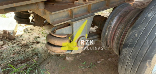 Carreta Carga Seca Vanderleia 3 Eixos Randon - 2009/10