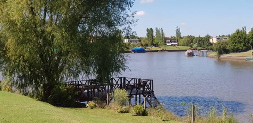 Imagen 23 de 30 de Casa De Categoria En Venta Sobre Dos Lotes Con Amplia Vista Al Rio En Santa Catalina!