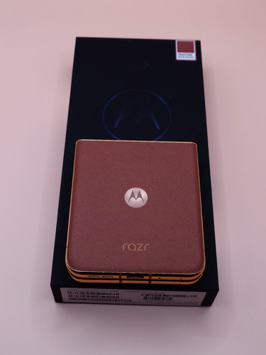 Motorola Razr 50 Ultra 256 Gb Mocha Mousse 24 Gb Ram Boost Chocolate (Usado)