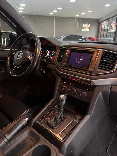 Volkswagen Amarok 3.0 Highline Extreme Cab. Dupla V6 4x4 Aut. 4p