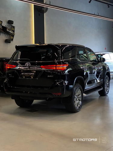 Toyota SW4 2.8 Tdi Srx 7l 4x4 Aut. 5p