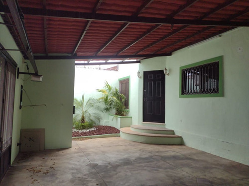 Casa En Venta Merida,  Pinos Del Norte Sola Planta (gvc-2228