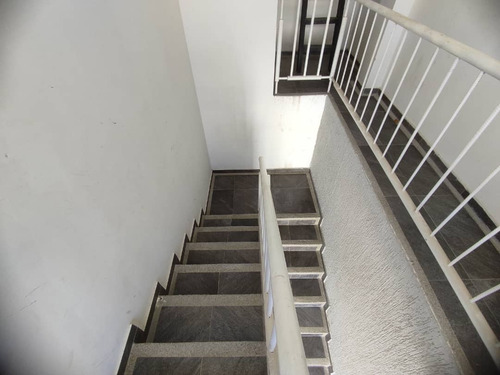 Imagen 9 de 9 de Hermoso Apartamento En Alquiler En El Limon // 04146878567