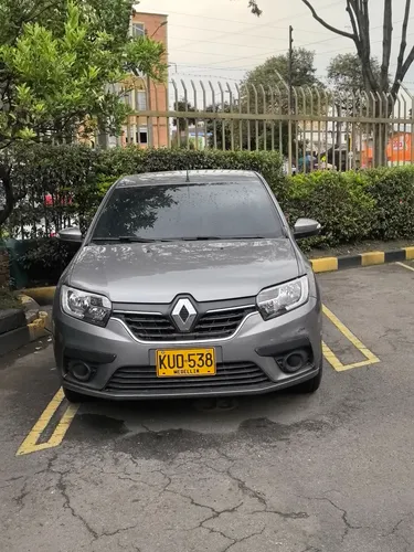 Renault Logan 1.6 Expression / Life +