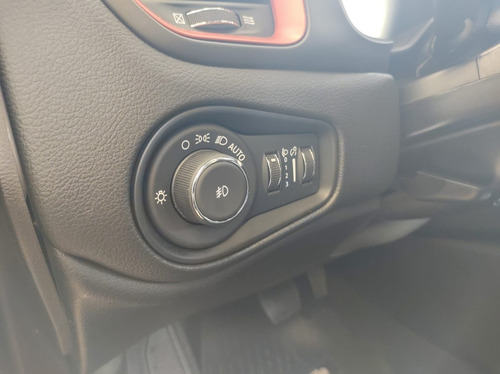 Imagen 6 de 18 de Jeep Renegade Trailhawk 1.3 Turbo 175 Cv 4 X 4 At9 Mc