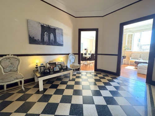 Venta Depto Semipiso 4 Amb C/dependencia - Flores