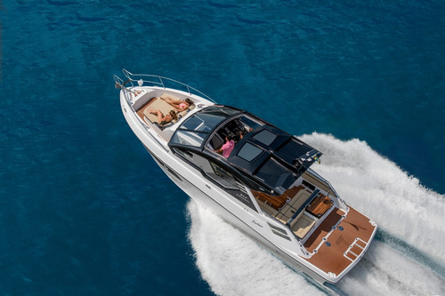 Imagem 4 de 14 de Lancha Focker 388 Gran Parelha 6.2 300hp Dts Axius Encalhe